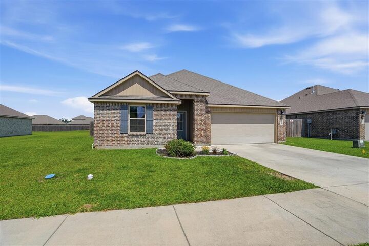 Property Photo: 816 Coulee Bend Boulevard LA 70611