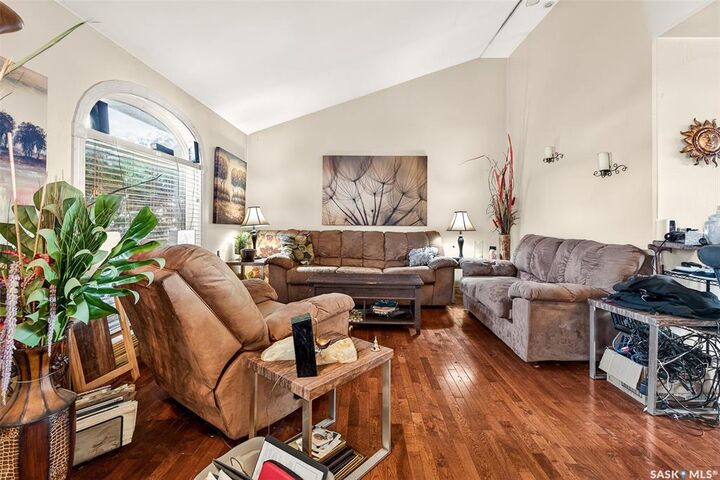 Property Photo:  1317 Hochelaga Street W  SK S6H 6C3 