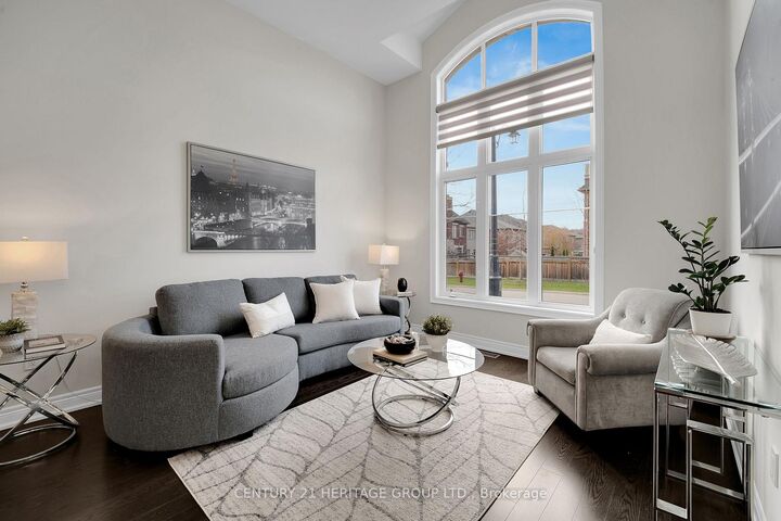 Property Photo:  605 McGregor Farm Trail  ON L3X 0H6 
