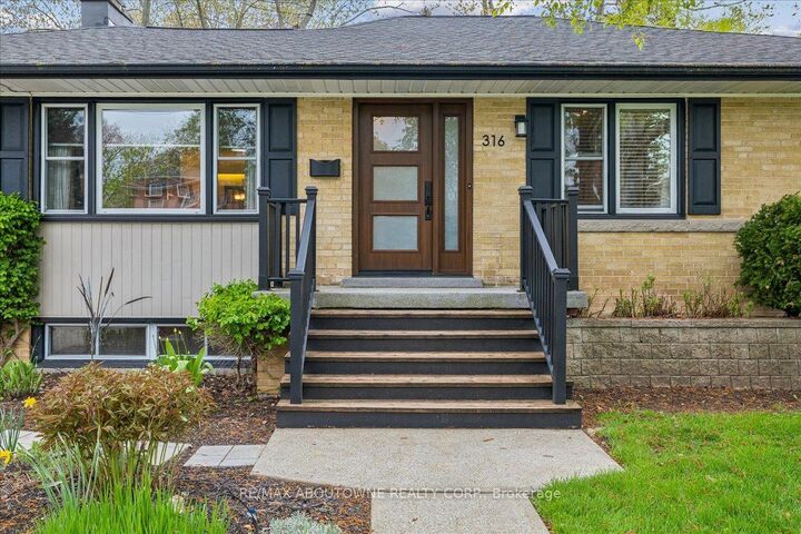 Property Photo: 316 River Side Drive ON L6K 3N4
