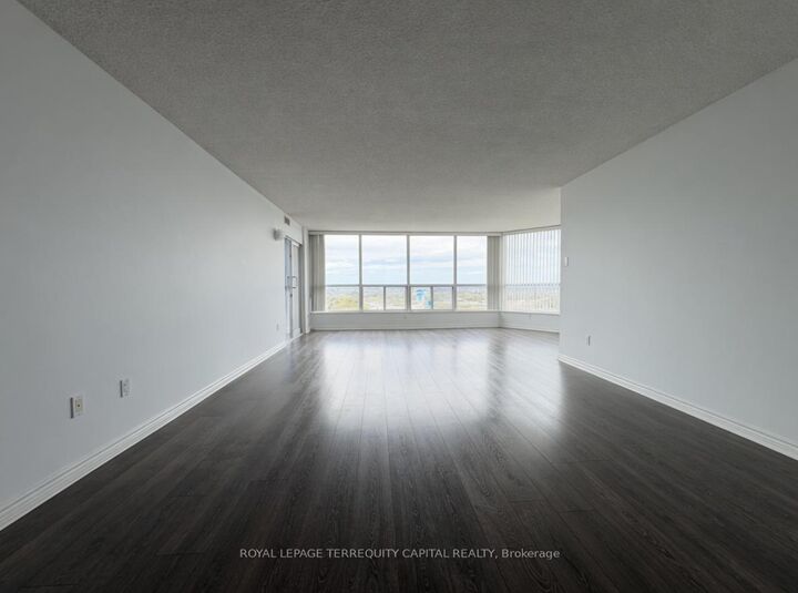 Property Photo: 7300 Yonge Street 1407 ON L4J 7Y5