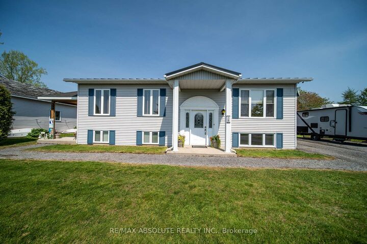 38 Duchesse Crescent — photo 1