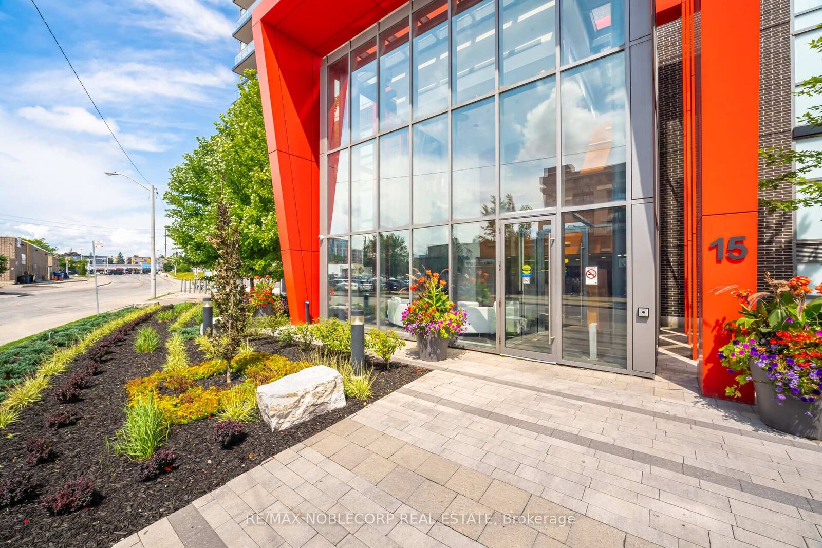 Property Photo: 15 James Finlay Way 624 ON M3M 0B3