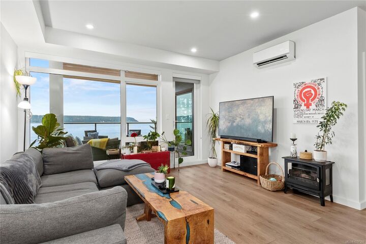 Property Photo: 684 Island Hwy S #502 BC V9W 1A6