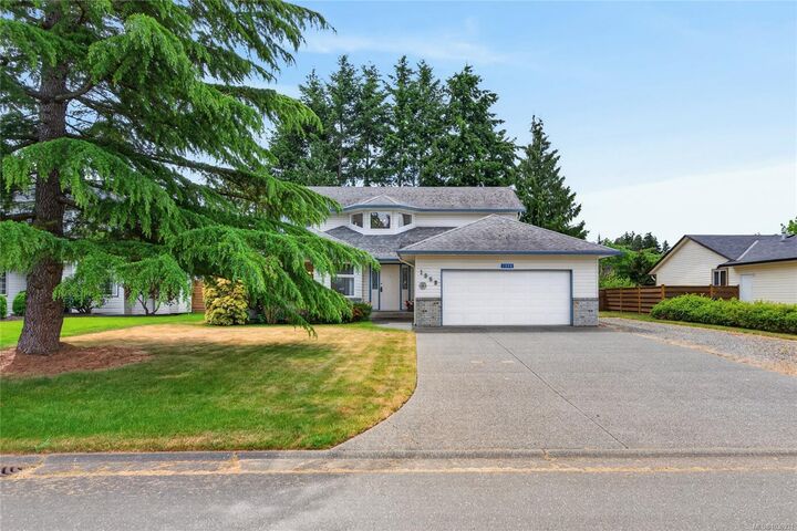Property Photo: 1353 Ocean View Ave BC V9M 3R2