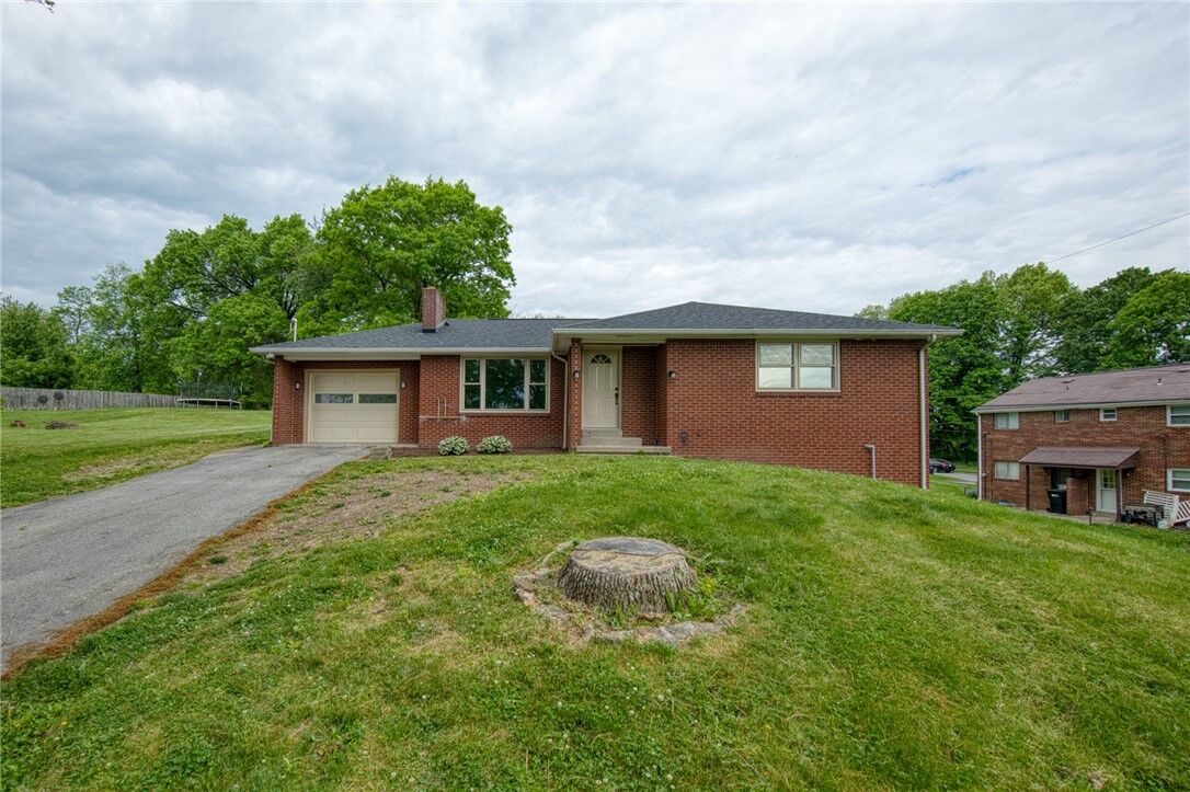Property Photo:  338 Moon Clinton Rd  PA 15108 