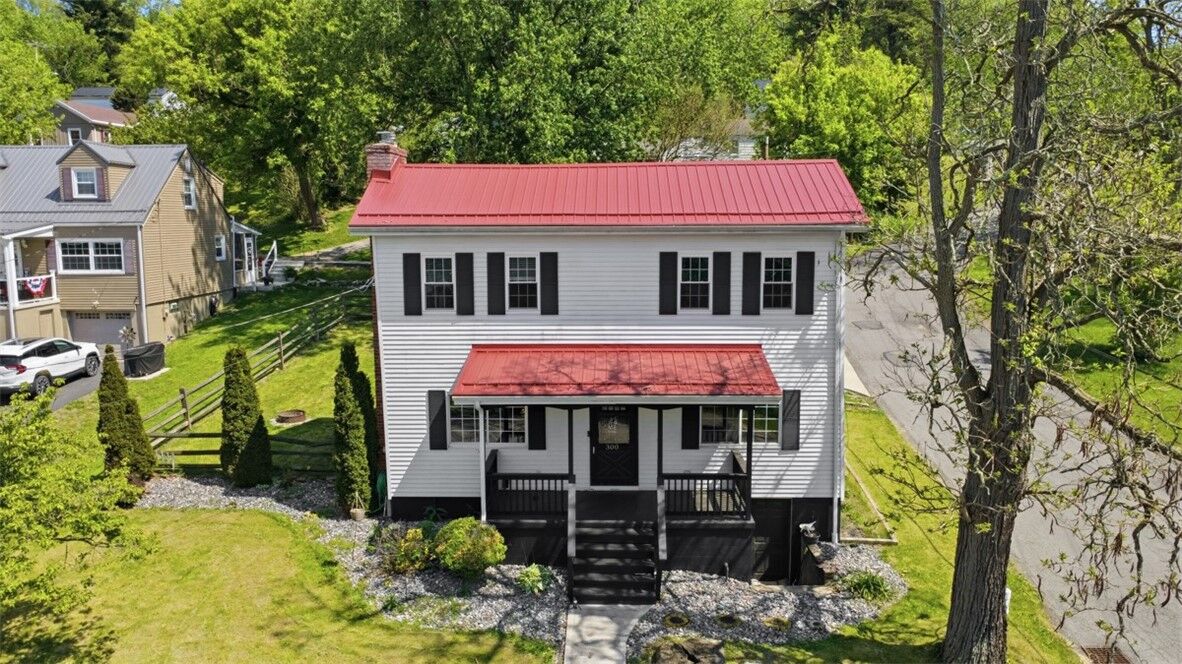 Property Photo: 300 Magnolia St PA 15082