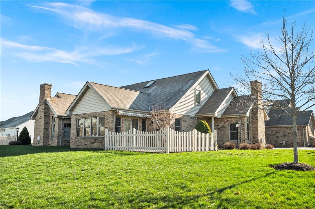 Property Photo: 7016 Berringer Court PA 15108