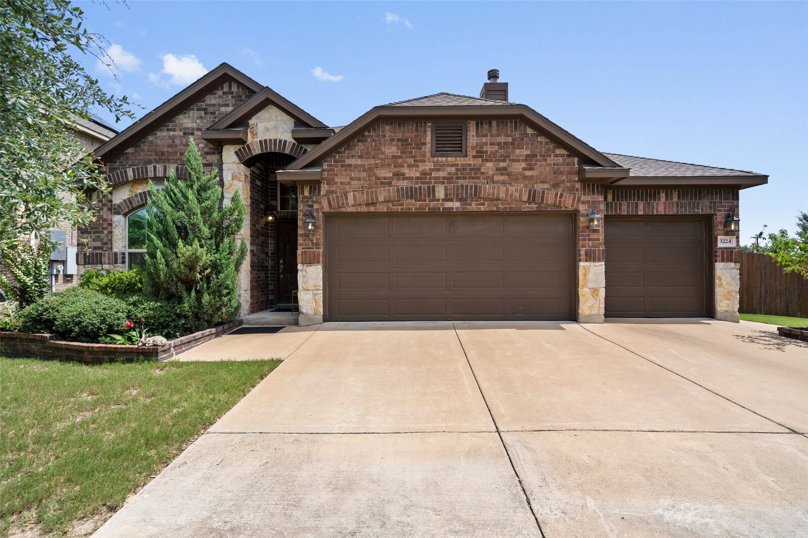 Property Photo:  3224 Honey Peach Way  TX 78660 