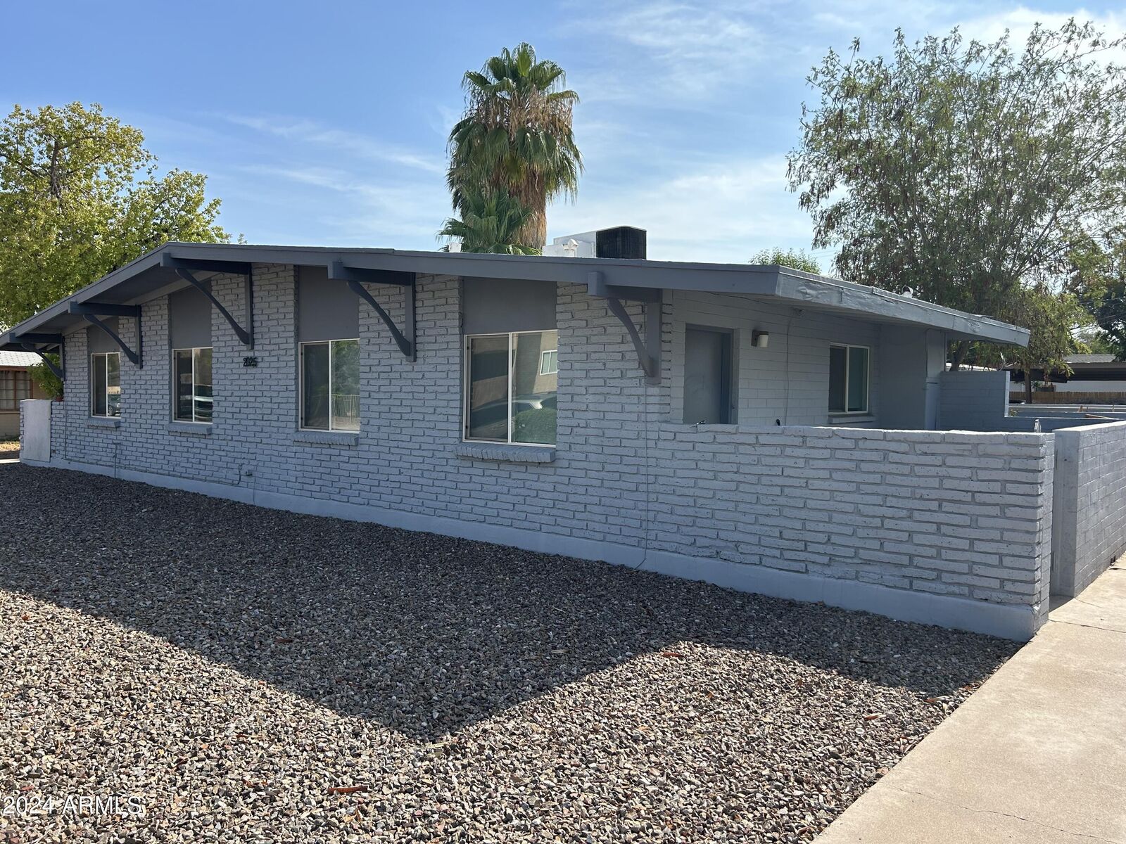 Property Photo:  2025 S Forest Avenue Apt 1  AZ 85282 