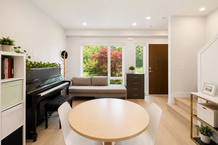 Property Photo: 7675 Granville Street BC V6P 4Y8