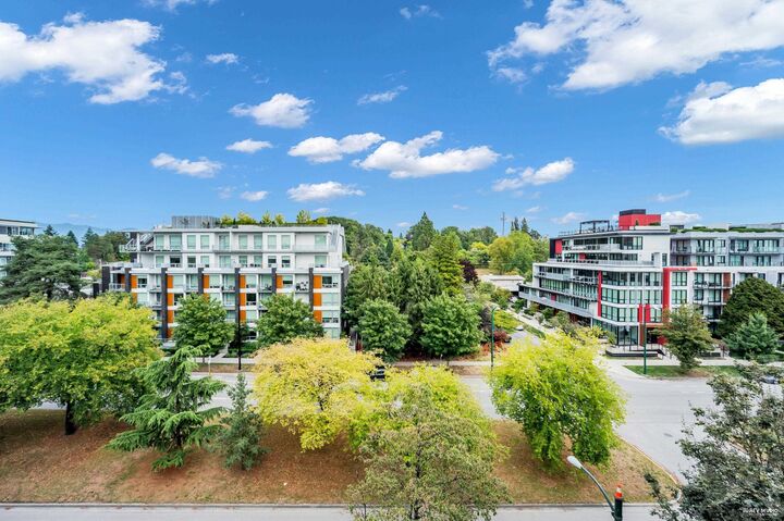 Property Photo: 5077 Cambie Street 604 BC V5Z 0H7