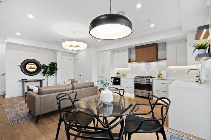 Property Photo: 1135 W 33rd Avenue BC V6M 1A3