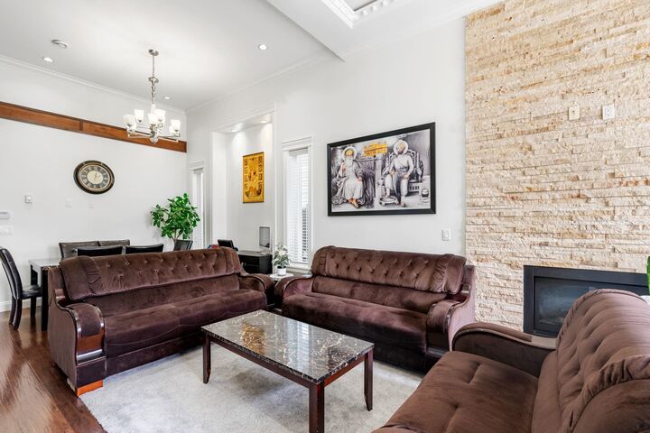 Property Photo: 11641 75A Avenue BC V4C 1J3