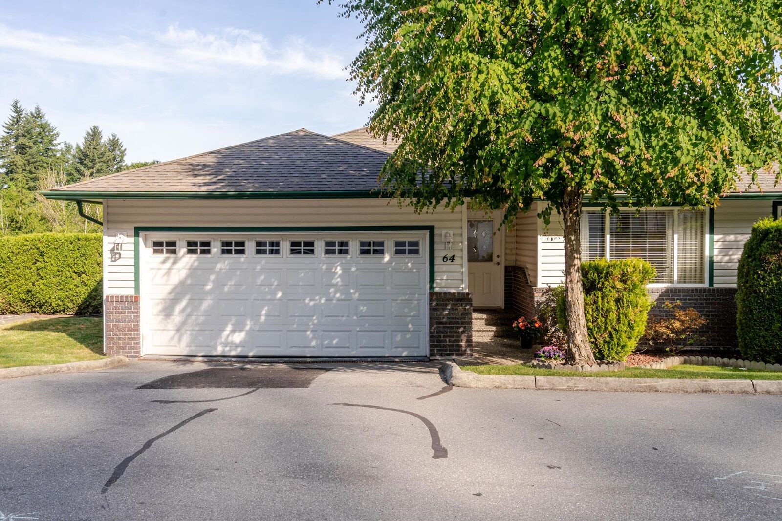 Property Photo: 34250 Hazelwood Avenue 64 BC V2S 7L4