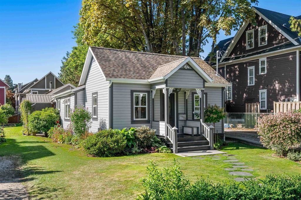 Property Photo: 4806 48 Avenue BC V4K 1V1