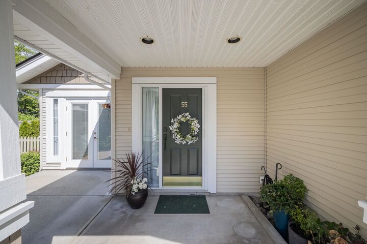 Property Photo: 14877 33 Avenue 55 BC V4P 3A3