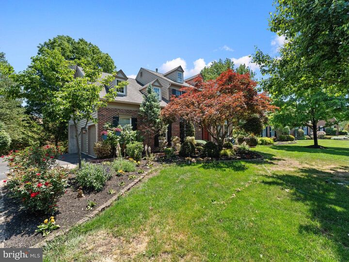 Property Photo:  1424 Ridgewood Lane  PA 18940 