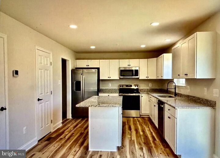 Property Photo: 11520 Ropeknot Road MD 20657