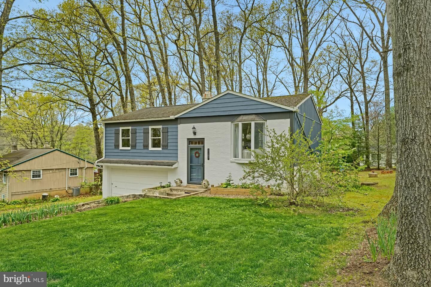 Property Photo: 2107 N Oak Lane PA 16803