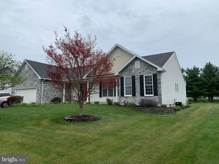 Property Photo:  104 Walnut Dr W  PA 19506 