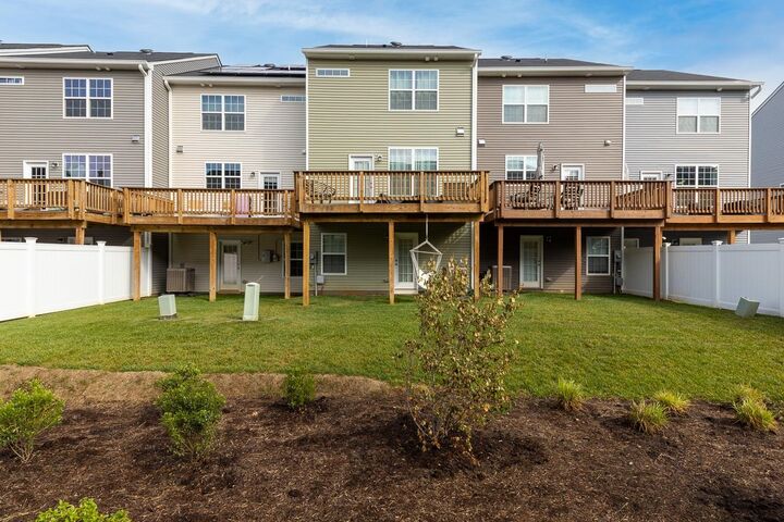 Property Photo:  296 Willowshire Ct  VA 22980 
