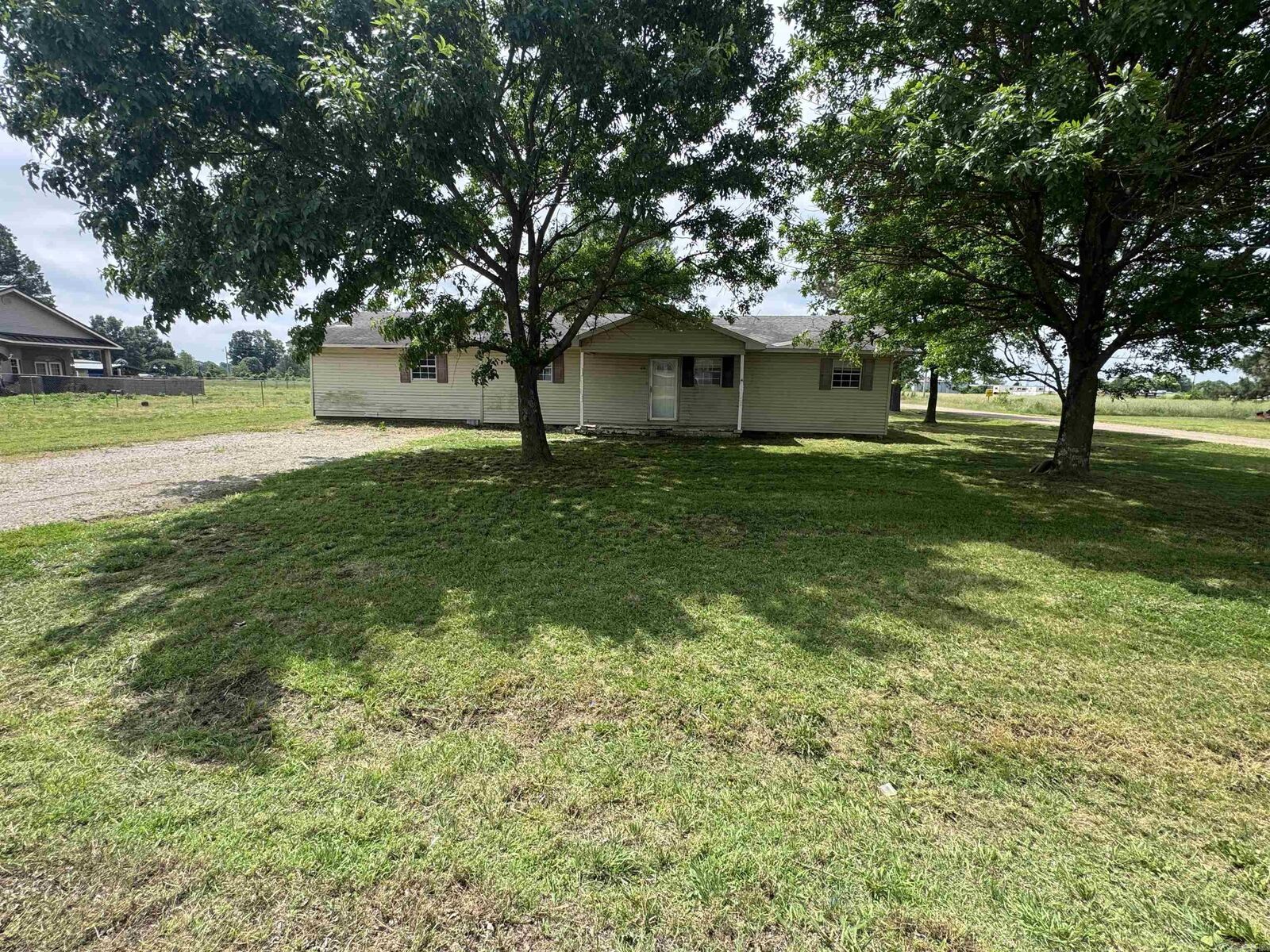 Property Photo:  44 Cr 146  AR 72422 