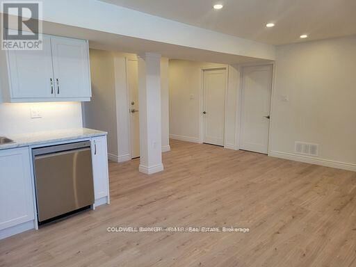 Property Photo:  5 Mavety Court  ON K8N 0M2 