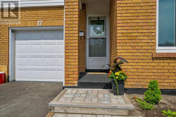 Property Photo: 17 Histon Crescent ON L6V 3P9