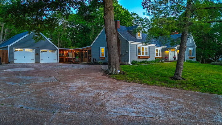 Property Photo:  2712 N Oakland Gravel Rd  MO 65202 