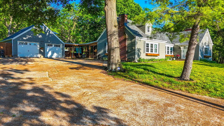 Property Photo:  2712 N Oakland Gravel Rd  MO 65202 