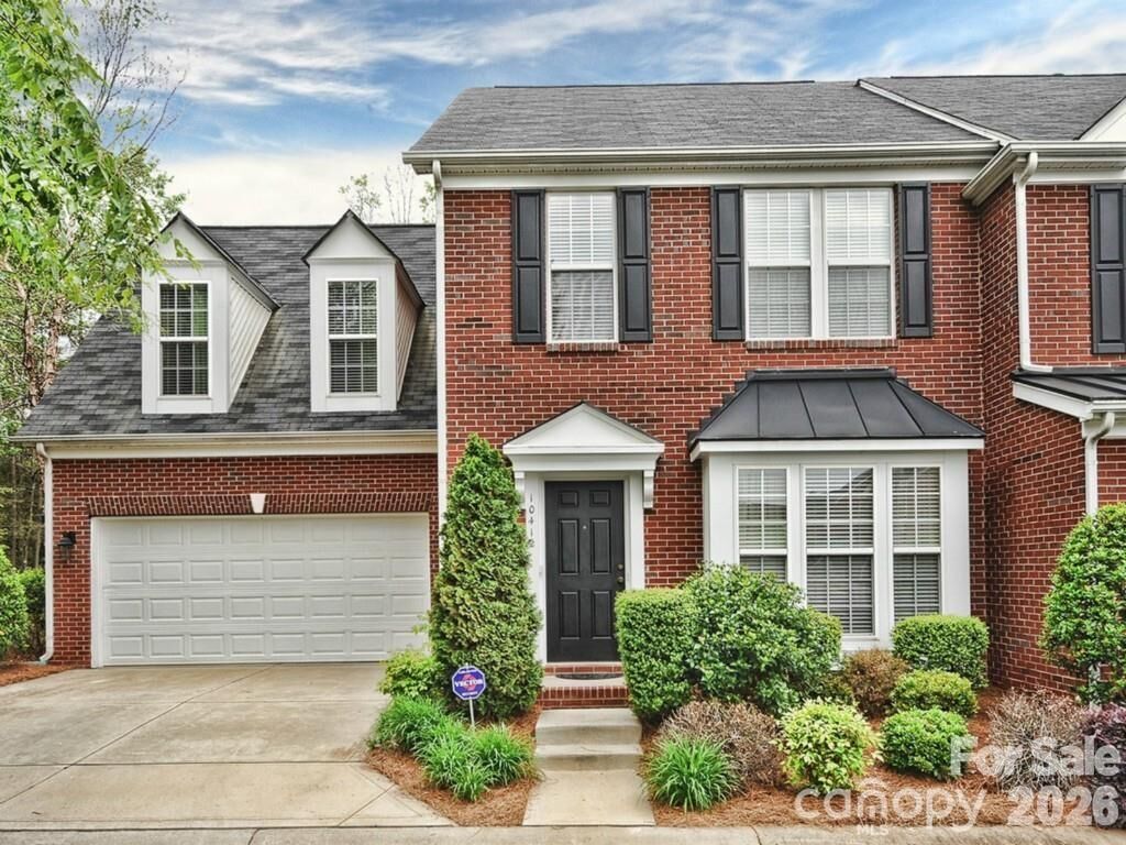 Property Photo: 10412 Berkeley Woods Lane NC 28277
