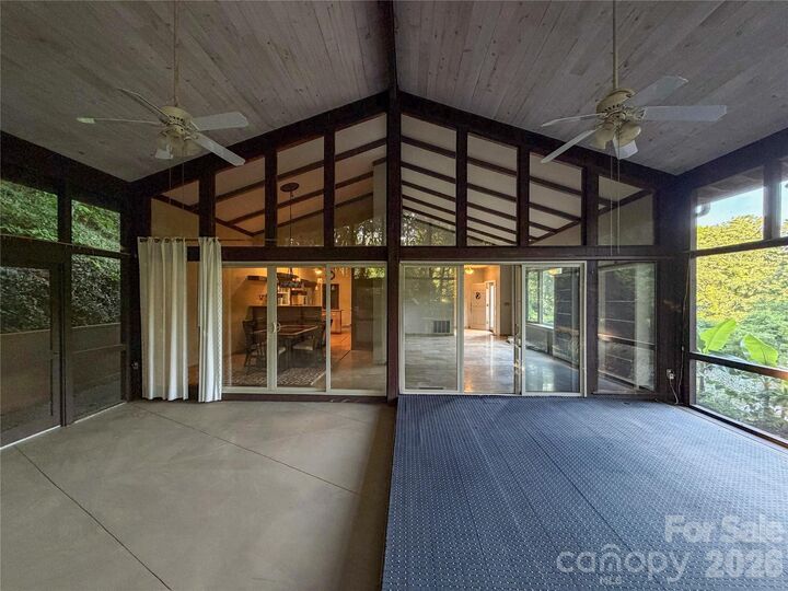 Property Photo:  506 Country Club Road  NC 28782 