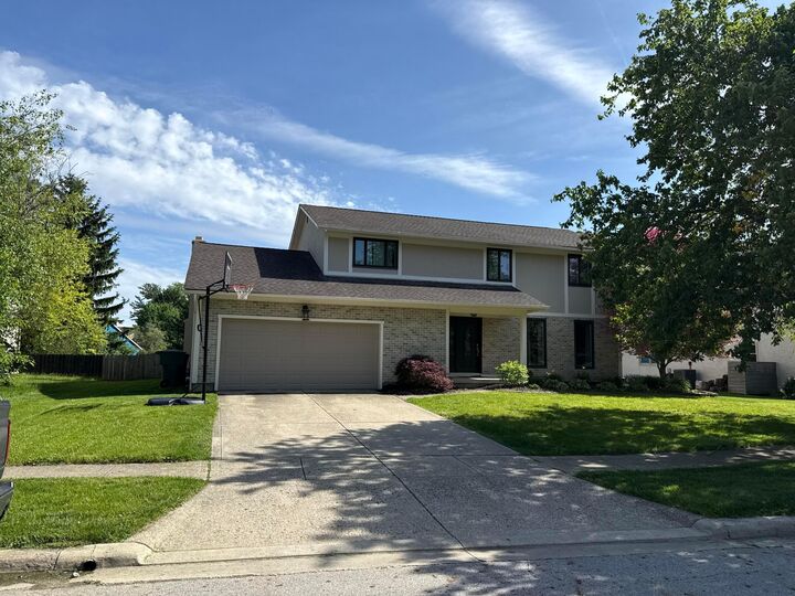 Property Photo:  2061 Stowbridge Road  OH 43016 