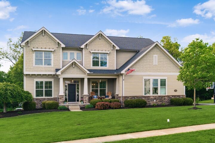 Property Photo:  1002 Rambling Brook Way  OH 43015 