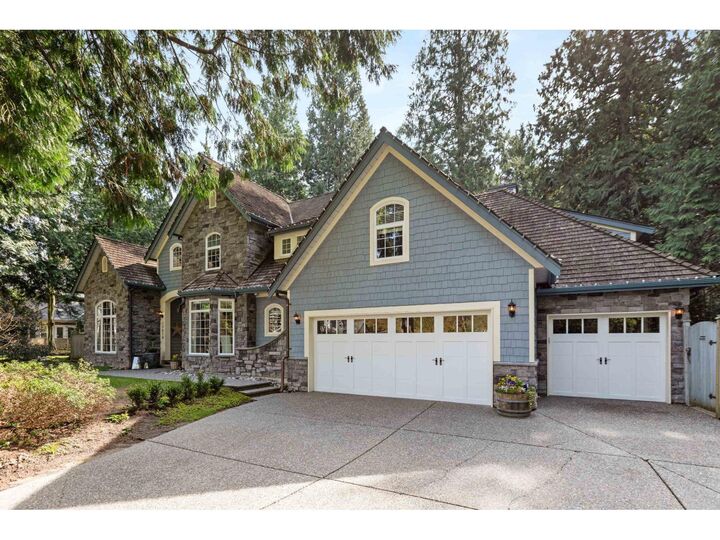 Property Photo:  13878 30 Avenue  BC V4P 2N2 