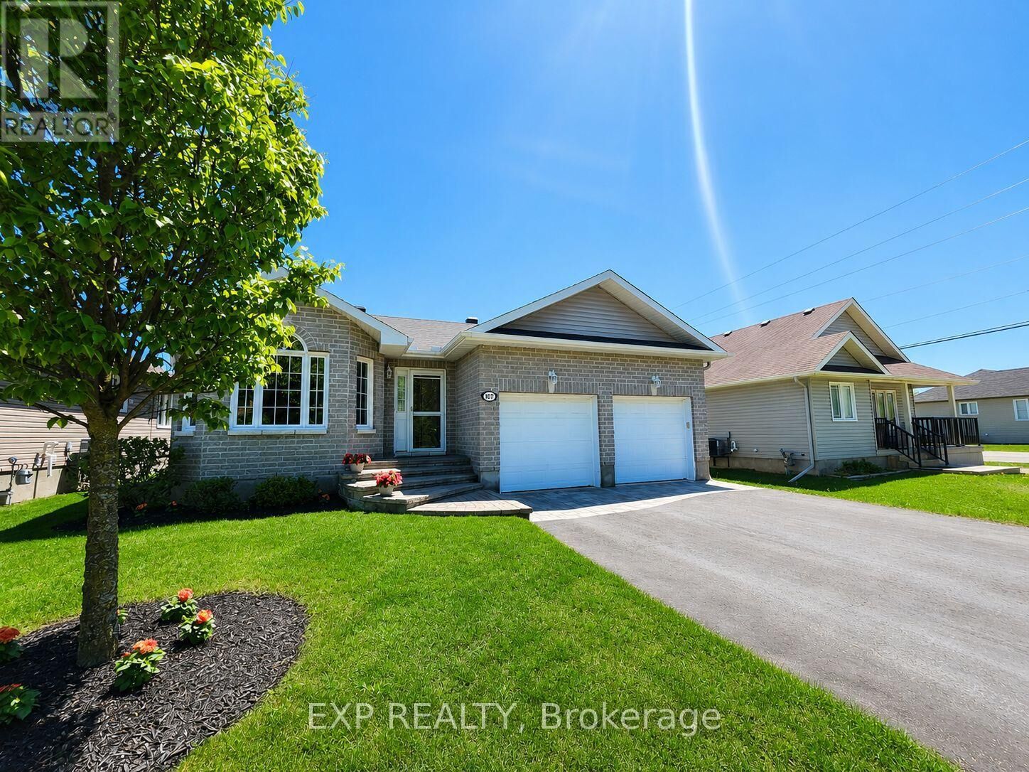 Property Photo:  107 Ferrara Drive  ON K7A 0A2 
