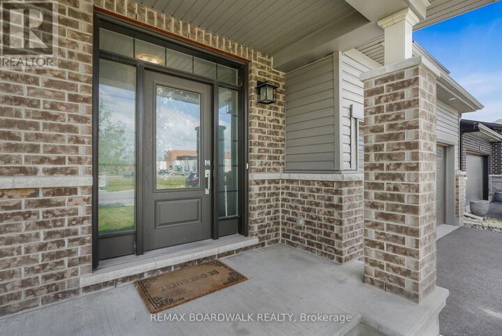 Property Photo:  207 Aquarium Avenue  ON K4A 1K7 