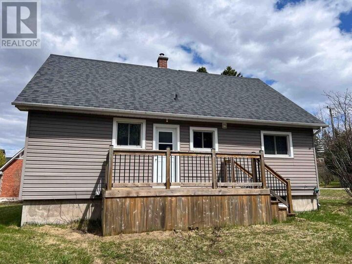 Property Photo:  1688 Arthur St  ON P0R 1J0 