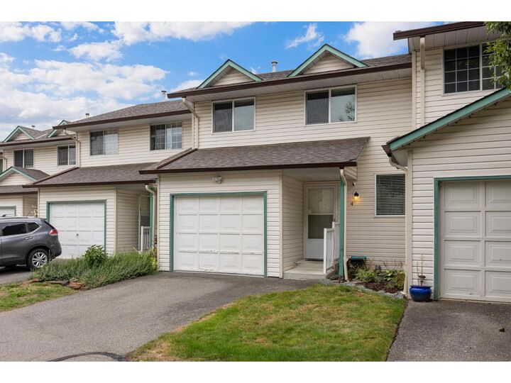 Property Photo: 45640 Storey Avenue 4 BC V2R 3C5