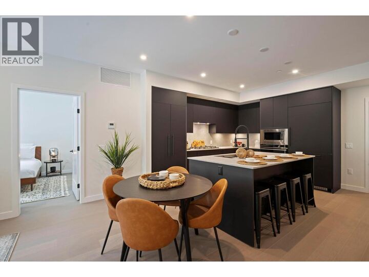 Property Photo: 9652 Benchland Drive 202 BC V4V 0C5