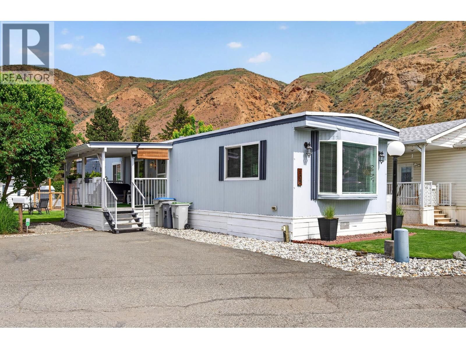 Property Photo:  2401 Ord Road 109  BC V2B 7V8 