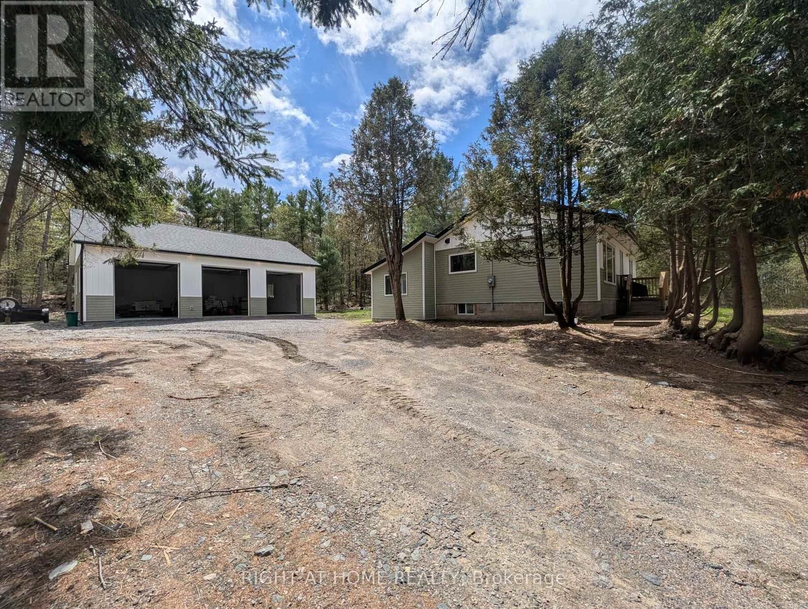 Property Photo:  44 559 Highway  ON P0G 1G0 