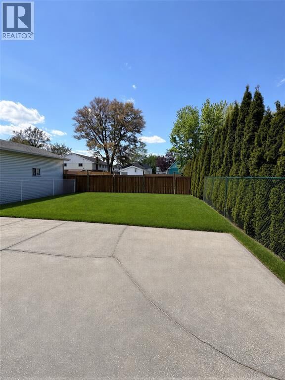 Property Photo: 149 Margaret Street 2 ON N7T 2Y3