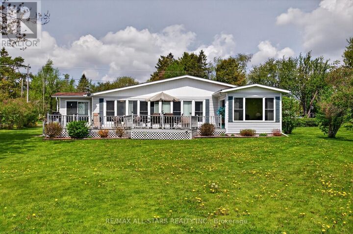 Property Photo:  132 Fenelon Drive  ON K0M 1G0 