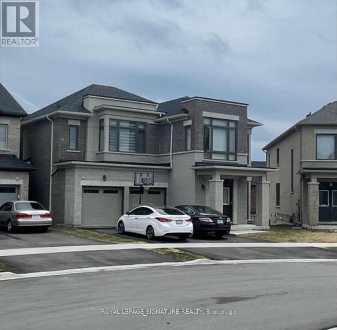 Property Photo:  1231 Plymouth Drive  ON L1L 0T9 