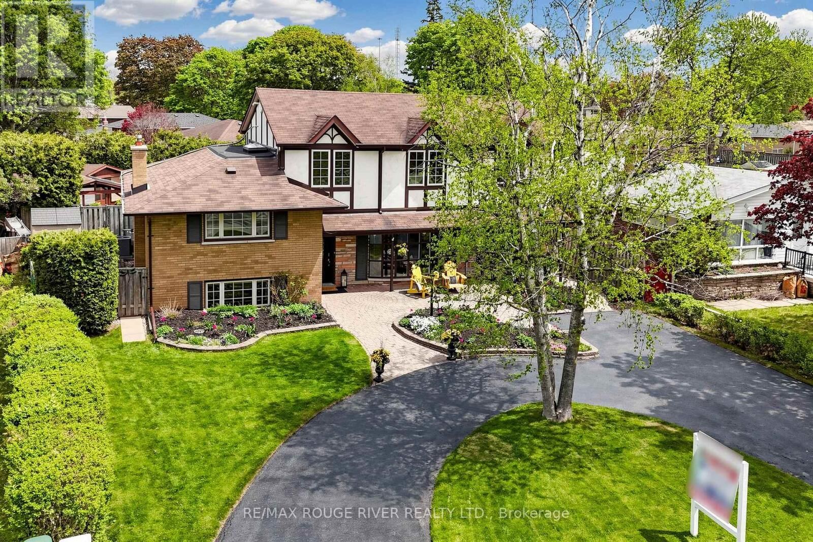 Property Photo:  77 Mill Street  ON L1S 6K2 