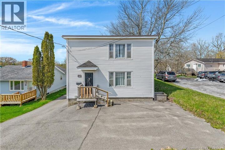 Property Photo:  215 Somerset Street  NB E2K 2Y1 