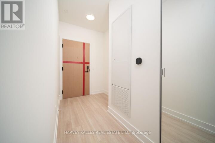 Property Photo:  60 Central Park Road Way Ph 15  ON M9A 0E6 