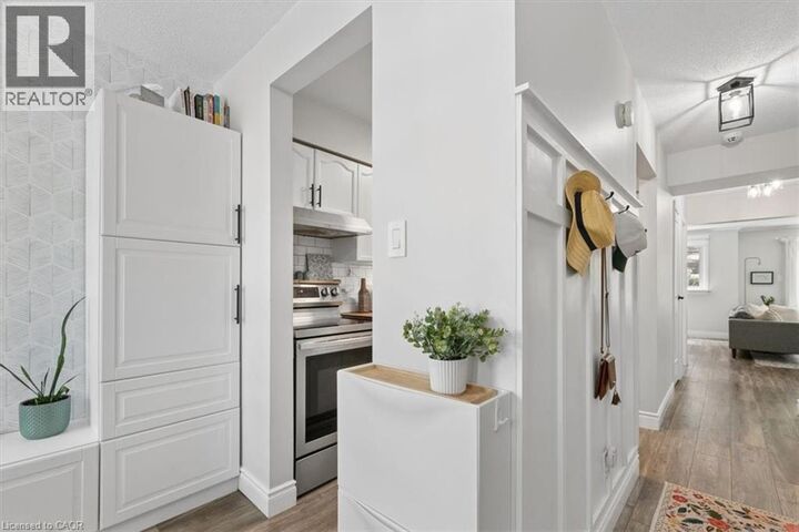 Property Photo: 180 Highland Crescent 10 ON N2M 5K5